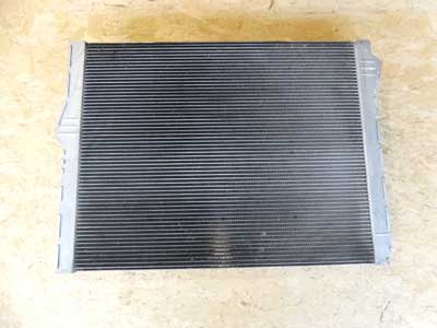 BMW Radiator Behr 17117570094 09-15 750i 750Li Hybrid 7